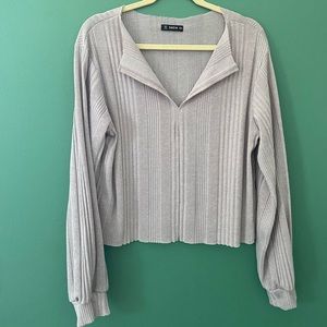 Oversized long sleeved blouse